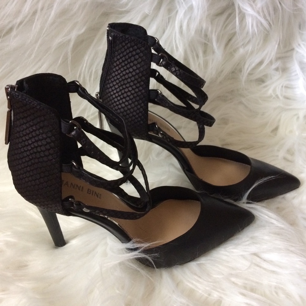 Gianni black heels